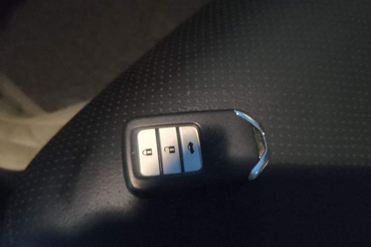 Used Honda Crider 2013 1.8L automatic luxury edition