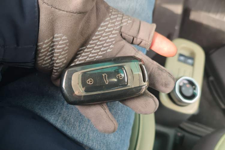 Used Geely Galaxy Panda 2024 200km Panda Rider Vehicle Key