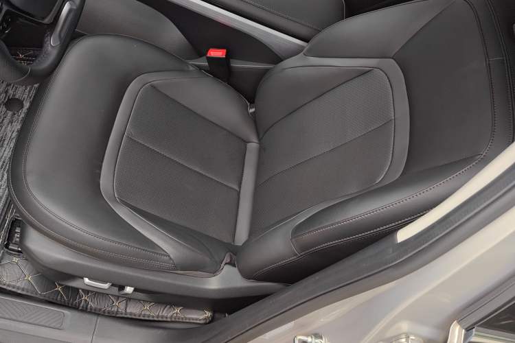 Used Wuling Xingguang 2024 Co-Creation Edition 510 Advanced Model
