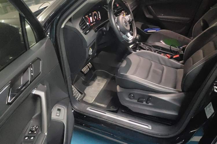 Used Volkswagen Tiguan L 2021 330TSI Automatic Two-Wheel Drive R-Line Flagship Edition
