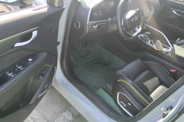 Used Geely Auto Monjaro S 2021 2.0TD Automatic Two-Wheel Drive Lightning Edition
