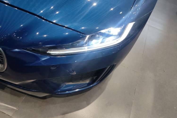 Used Jaguar XEL 2021 2.0T 250 PS R-DYNAMIC SE Tech Sport Edition
