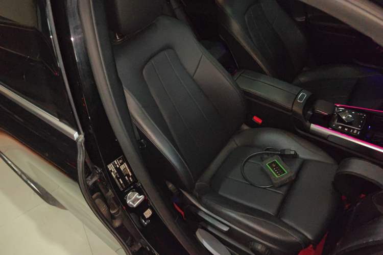 Used Mercedes-Benz GLB 2022 Refresh GLB 200 Dynamic Edition Right Front Seat