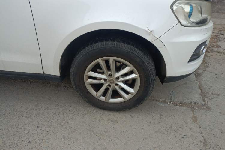 Used Zotye T600 2016 1.5T Manual Luxury Model Right Front Wheel Hub