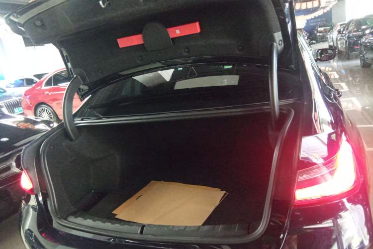 Used BMW 3 Series 2025 330Li M Sport Shadowline Package Trunk