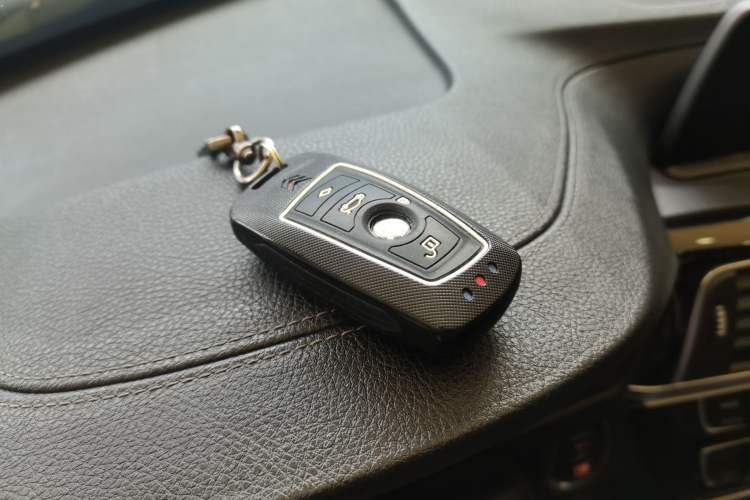 Used BMW 3 Series 2018 320Li Fashion Model
