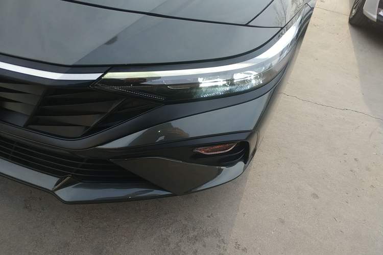 Used Hyundai Elantra 2023 1.5L CVT GLX Elite Edition Left Front Headlight