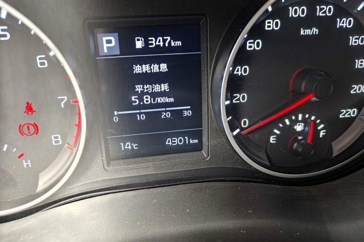 Used Kia kx1 Stonic 2021 1.4L CVT Sunroof Model
