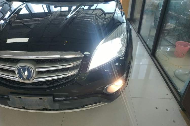 Used CHANGAN CS35 2016 1.6L Automatic Luxury Model China V Standard
