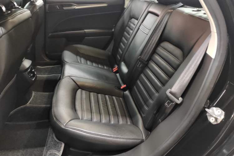 Used Ford Mondeo 2013 1.5L GTDi180 Fashion Edition Left Rear Seat