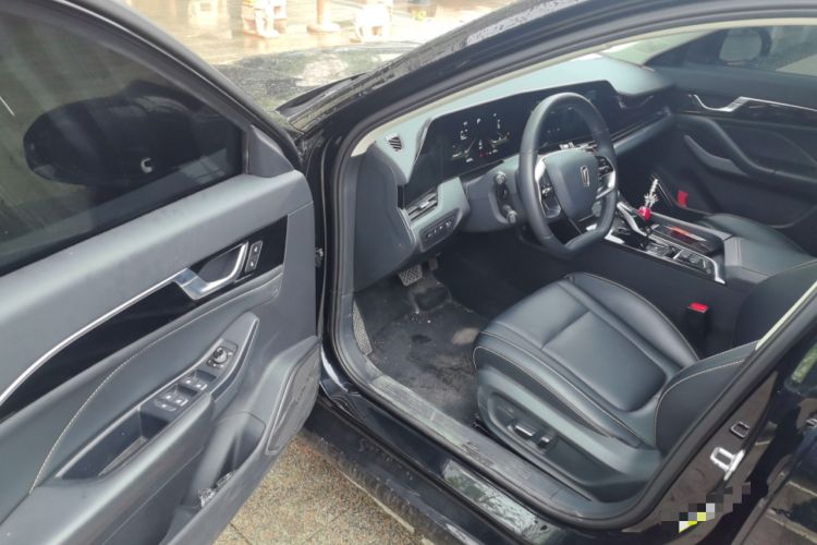 Used Bestune B70 2023 3rd Generation 1.5T Automatic Enjoyment Version 70th Anniversary Edition Driver Seat