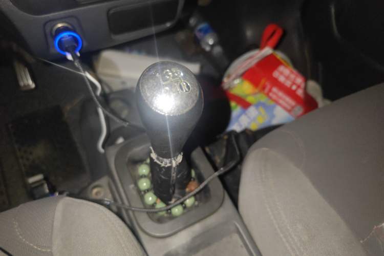 Used Dongfeng Xiaokang K05S 2016 1.2L Practical Version DK12-10 Gear Lever