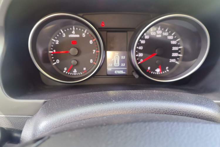 Used Haval H6 2016 Upgraded Model 1.5T Manual Two-Wheel Drive Elite Version Odometer Close Up