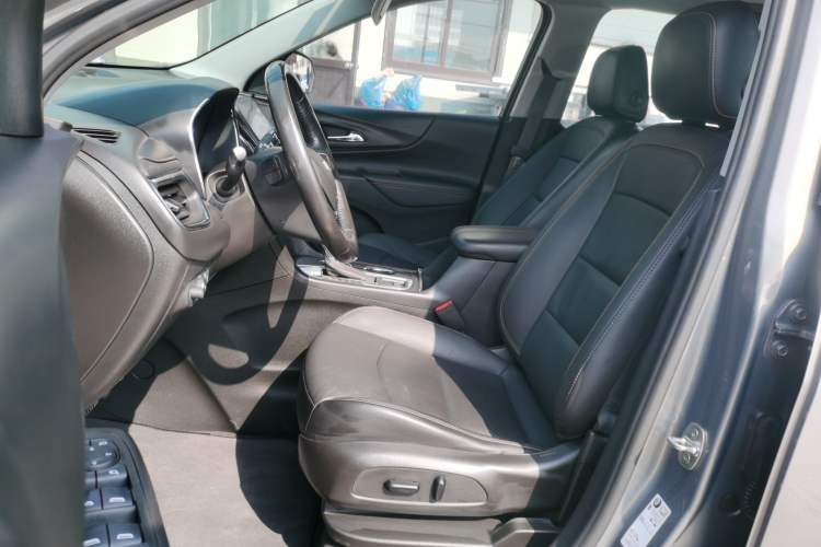 Used Chevrolet Equinox 2018 535T Automatic YuJie Edition