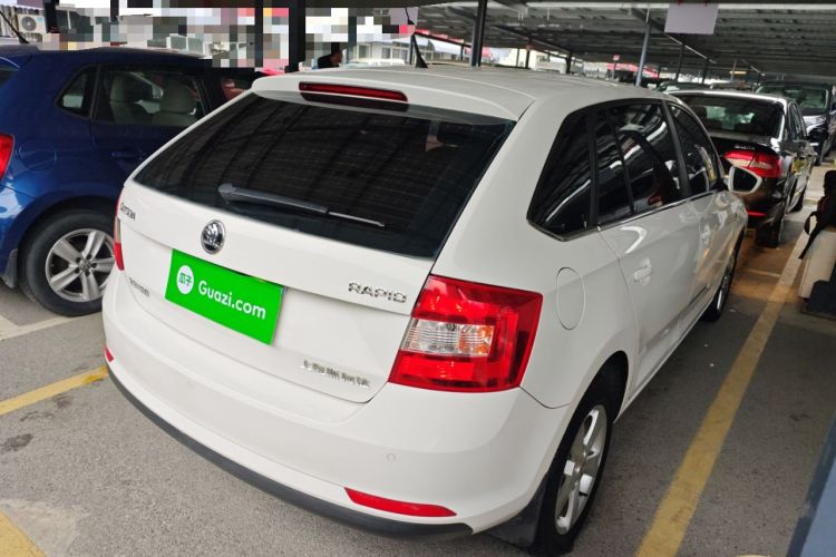 Used Skoda Rapid Spaceback 2016 Revised 1.6L Automatic Chuanxing Version Rear Right 45 Deg