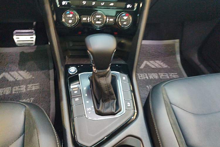 Used Volkswagen Tiguan L 2021 330TSI Automatic Two-Wheel Drive Smart Edition
