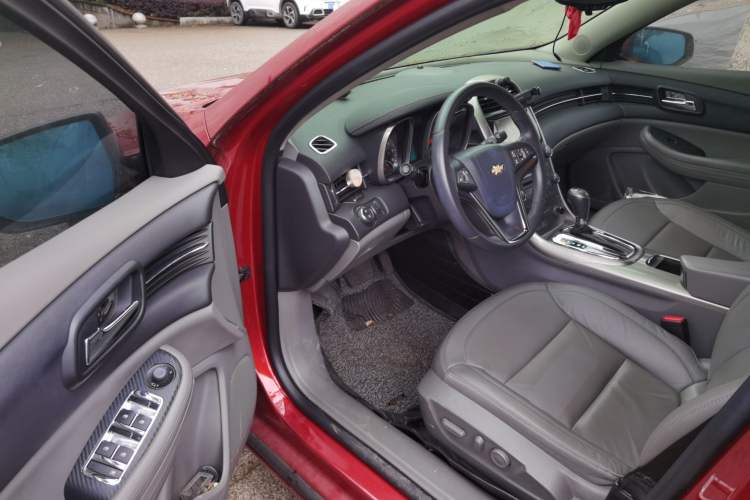 Used Chevrolet Malibu 2014 2.0L Automatic Luxury Edition Driver Seat