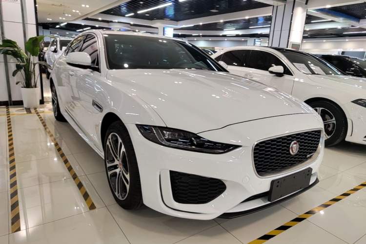 Used Jaguar XEL 2021 2.0T 250 PS R-DYNAMIC S Advanced Sport Edition Front Right 45 Deg