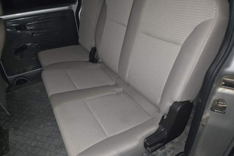 Used Wuling Hongguang V 2019 1.5L Base Version China VI LAR