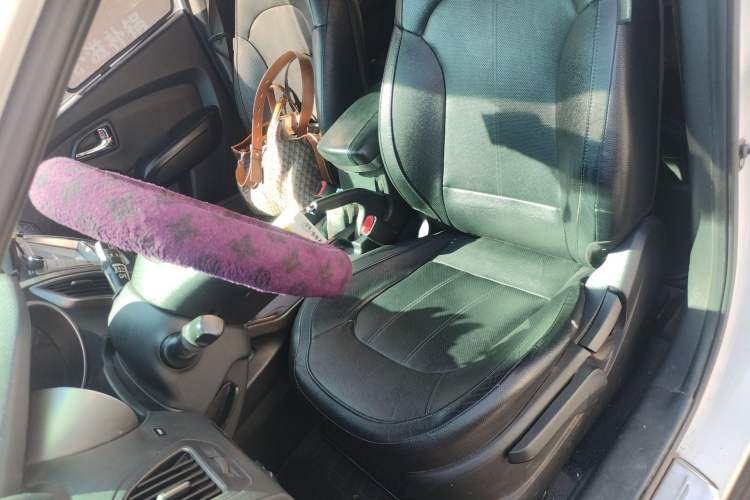 Used Hyundai ix35 2012 2.0L Automatic Two-Wheel Drive Elite Edition GLS
