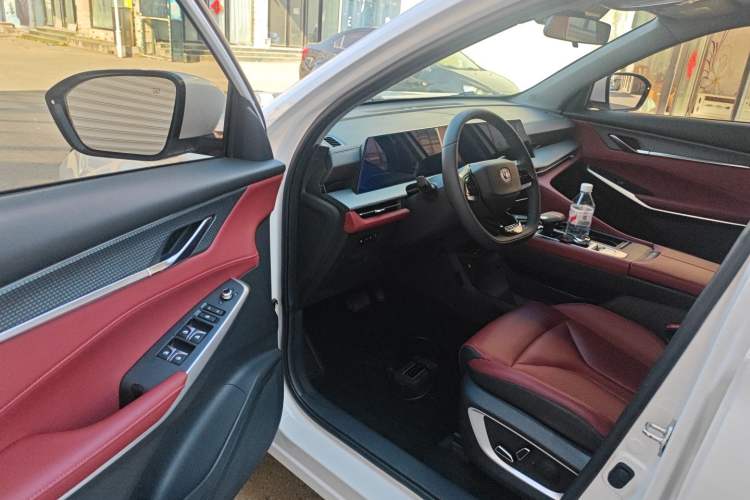 Used CHANGAN CS75 PLUS 2022 2nd Generation 1.5T Automatic Prestige Version Driver Seat