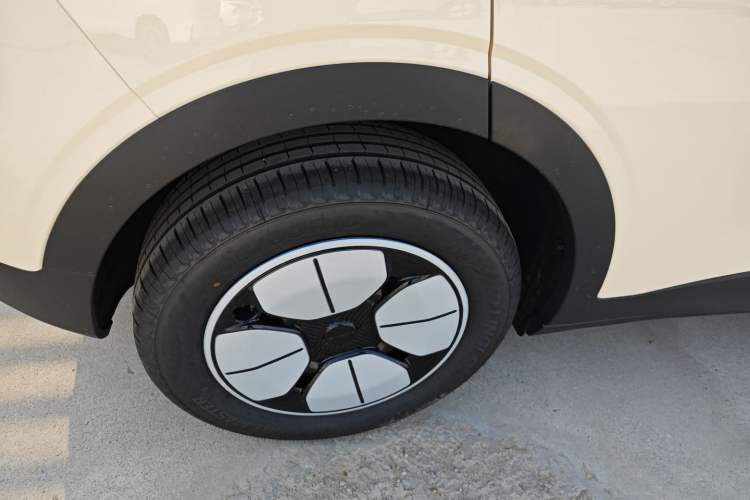 Used Geely Galaxy Geome 2026 Model 310km Youth Edition
