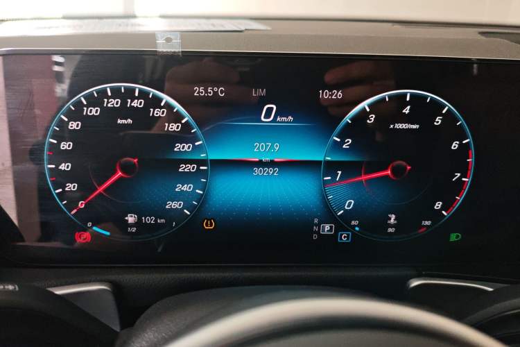 Used Mercedes-Benz GLB 2022 Second Facelift GLB 200 Fashion Edition Instrument Cluster