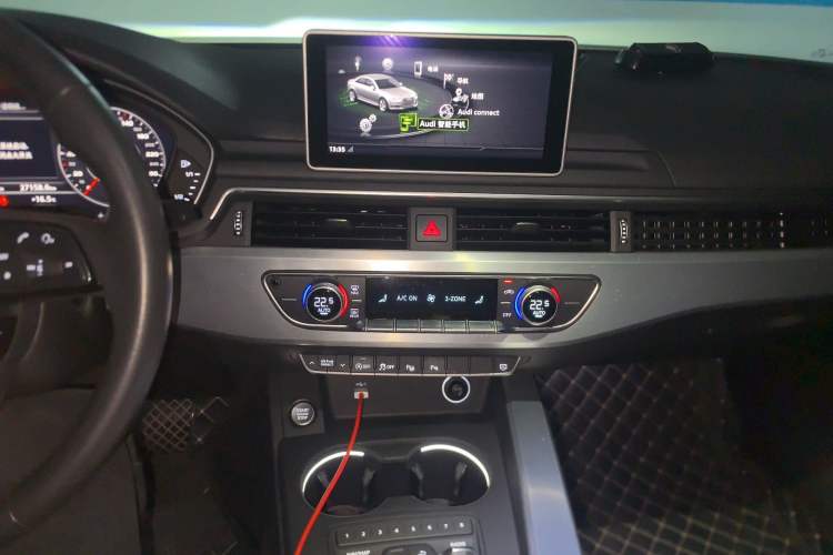 Used Audi A4L 2019 40 TFSI Fashion Edition China VI Emission Standard
