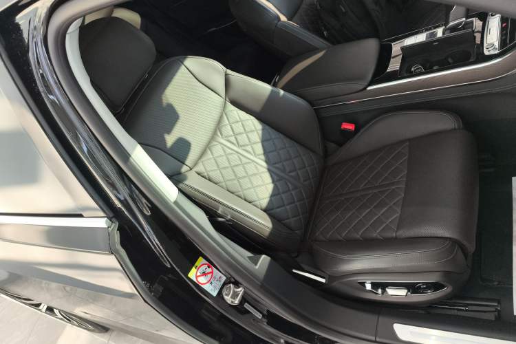 Used Audi A8 2023 A8L 50 TFSI quattro Prestige Edition