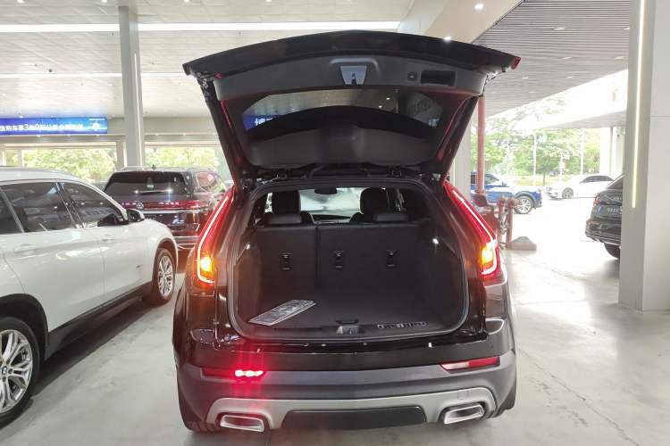 Used Cadillac XT4 2021 28T Two-Wheel Drive Luxury Version
