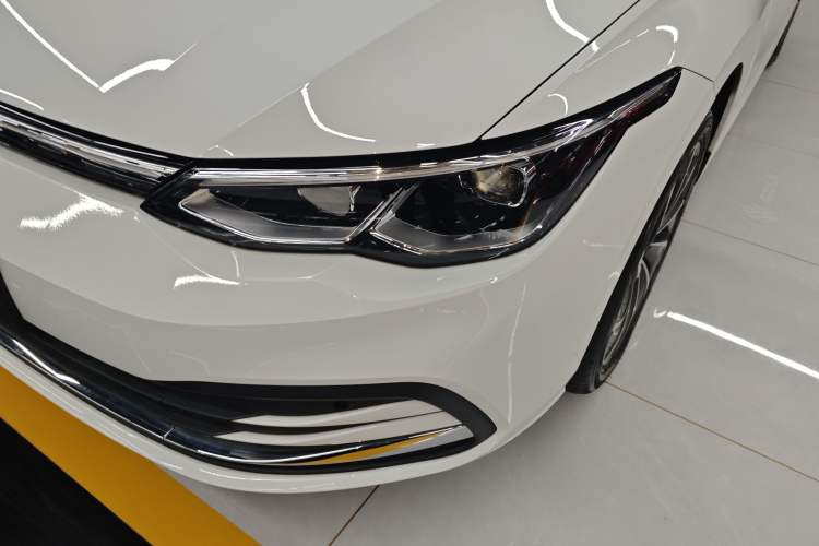 Used Volkswagen Golf 2023 280TSI DSG Pro Left Front Headlight