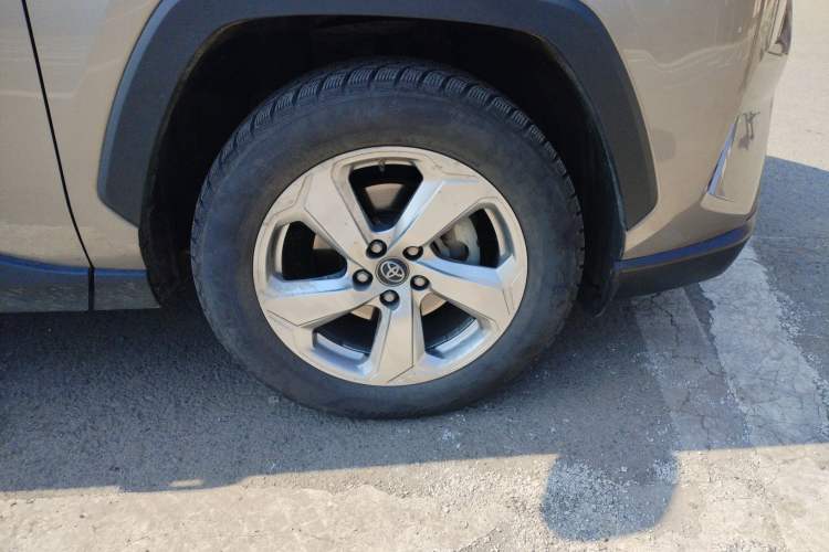 Used Toyota RAV4 2021 2.0L CVT Two-Wheel Drive Fashion PLUS Edition