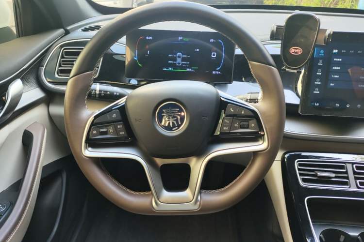 Used BYD Qin PLUS 2024 Honor Edition EV 510KM Leading Model
