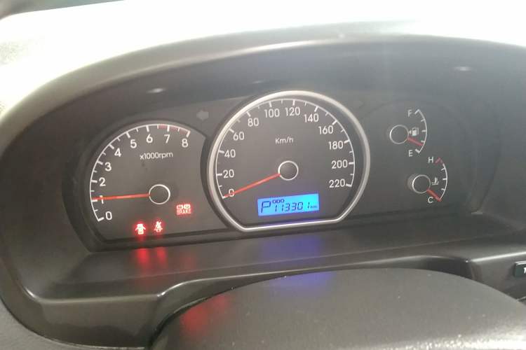 Used Hyundai Celesta 2011 1.6L Automatic Comfort Edition Instrument Cluster