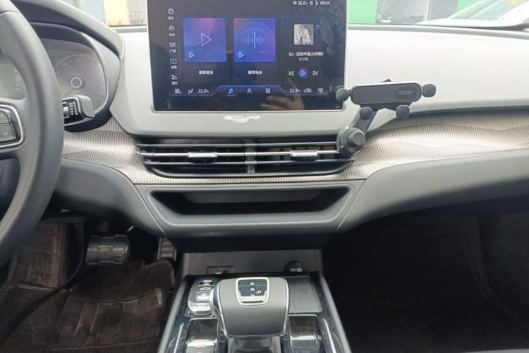 Used Hongqi E-QM5 2023 Base Travel Edition
