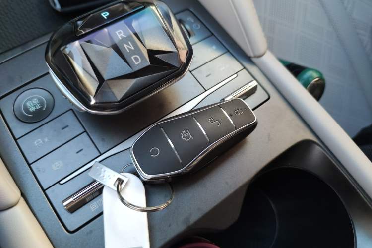 Used BYD Yuan UP 2024 401KM Leading Edition