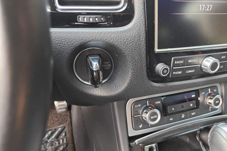 Used Volkswagen Touareg 2012 R-Line High-End Model
