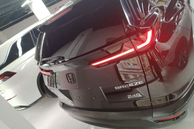 Used Honda Breeze 2021 240TURBO CVT Two-Wheel Drive Smart Enjoyment Version
