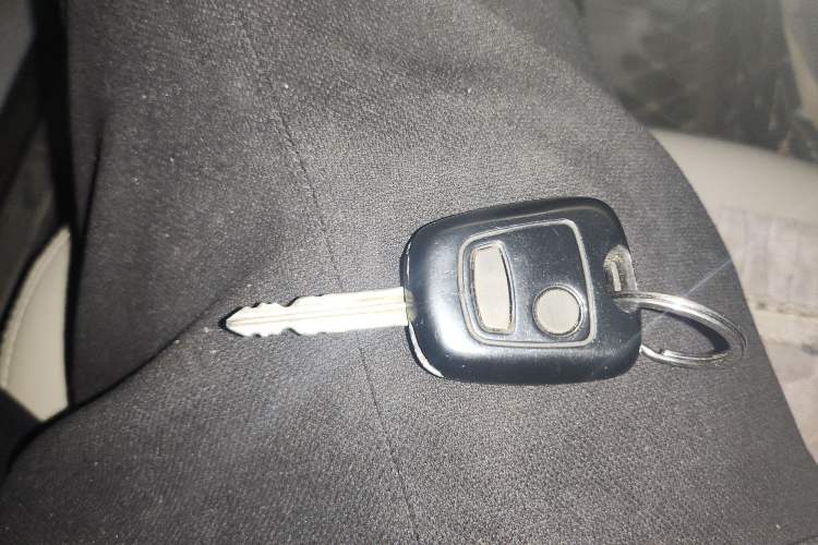 Used Citroen Elysee 2013 Sedan Classic 1.6L Manual Tech Model CNG
