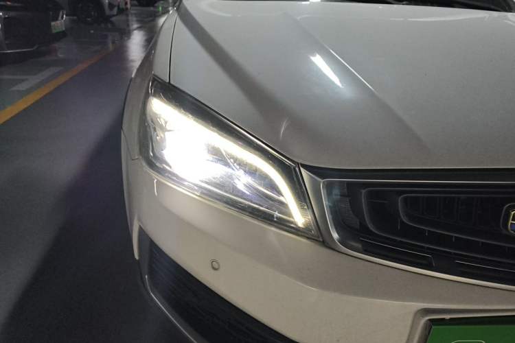 Used Geely Auto Vision S1 2018 1.4T CVT Fēngruì Model
