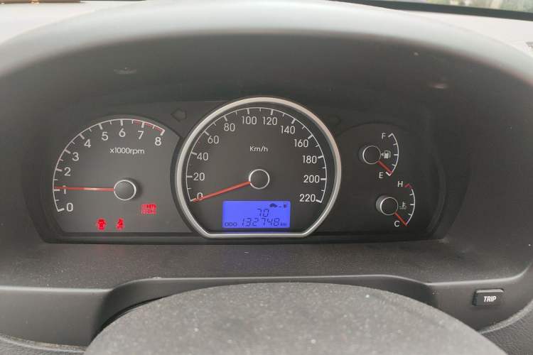 Used Hyundai Celesta 2011 1.6L Manual Luxury Model Instrument Cluster