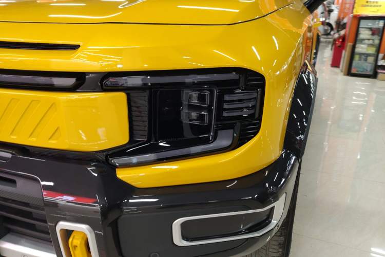 Used Deepal G318 2025 Worry-Free Cross-Country Edition Four-Wheel Drive Distant Mountains Version
