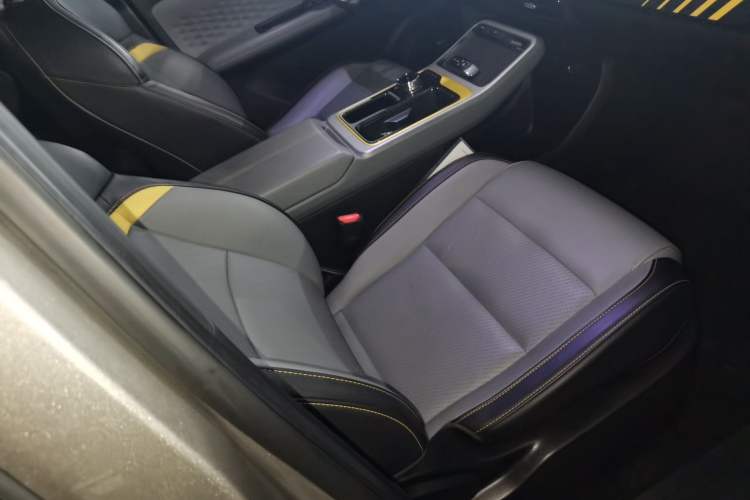 Used AION Y 2022 70 Intelligent Edition Lithium Iron Phosphate
