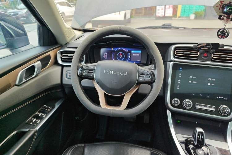 Used Lynk & Co 01 2017 2.0T Two-Wheel-Drive Version