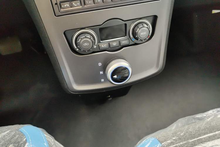 Used Foton Intelligent Blue Elf E7 2024 Facelifted All-Electric Van Flat Roof 2 Seats Evey Lithium Energy 41.86 kWh
