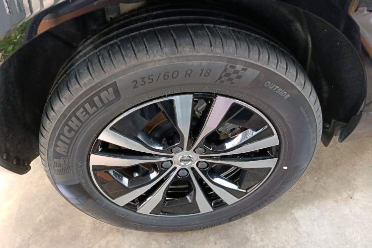 Used Volvo XC60 2023 B5 4x4 Smart Luxury Edition