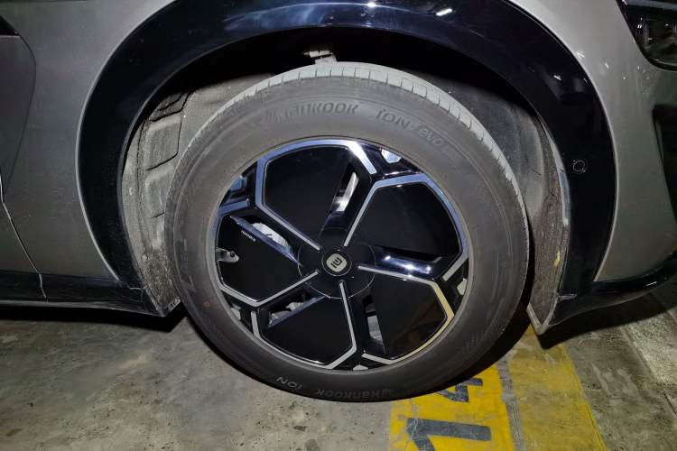 Used Xiaomi Auto YU7 2025 Ultra-Long Range Rear-Wheel Drive Version
