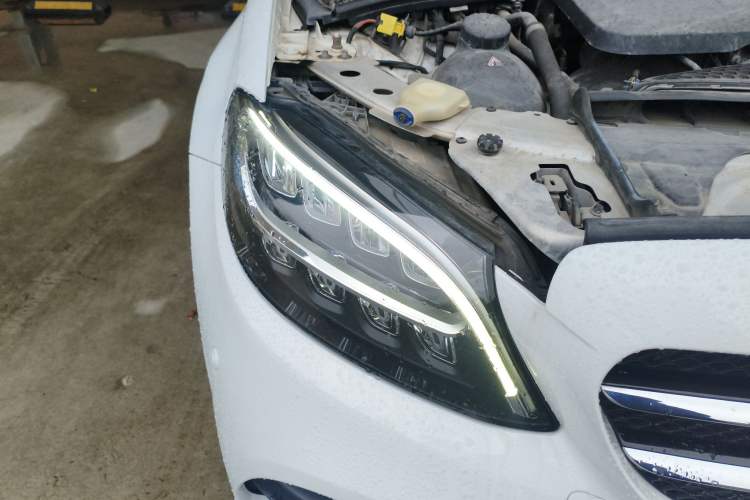 Used Mercedes-Benz C-Class 2020 Restyled C 260 Sport Edition Exterior 6