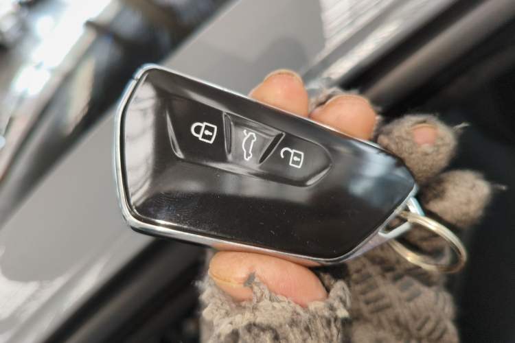 Used Volkswagen Golf 2025 Facelifted 300TSI Pro