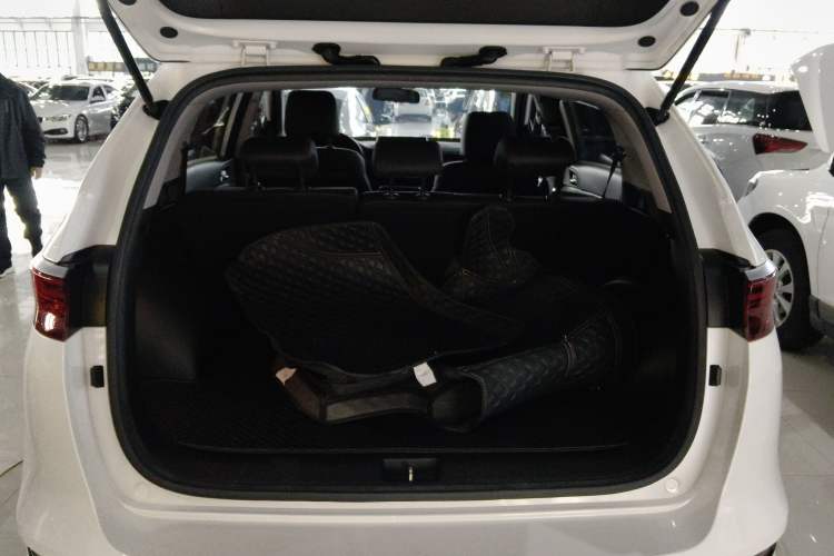 Used Kia KX5 2021 2.0L Automatic Two-Wheel Drive Comfort Edition
